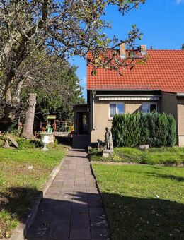 +++ Seltenheit! Exklusives Einfamilienhaus mit weitläufigem Garten am Dresdner Elbhang +++ - Dresden