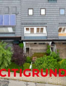 Obermenzing/Nahe dem Nymphenburger Park - Charmantes Reihenmittelhaus mit sehr ruhiger Gartenidylle - München