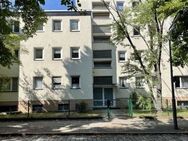 Vermietete 3-Zimmerwohnung mit Süd-Balkon und eigenem Kfz-Außenstellplatz in grüner Lage von Steglitz - Berlin