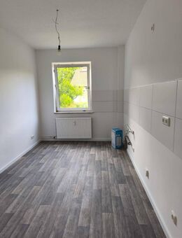 Frisch renovierte 3-Zimmer-Wohnung mit Balkon im Herzen der Stadt - Salzgitter