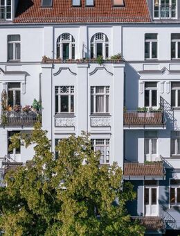 Großzügige, vermietete Wohnung mit 4 Zimmern, Balkon, Wannenbad & Gäste-WC - Berlin