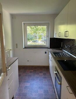 Attraktive 4-Zimmer-Wohnung mit Balkon & neuer Küche - Erstbezug nach Sanierung in Lübeck Kücknitz - Lübeck