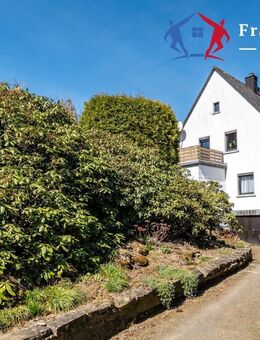 Neuer Preis! Freistehendes Einfamilienhaus in Daun - ebenerdiges Wohnen - toller Garten - Garage - Daun
