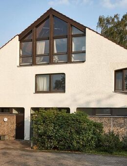 ZU VERKAUFEN: Einzigartige Wohn- und Gewerbe Immobilie auf 1.284 m² Grundstück mit wunderschönem Garten an der neu gestalteten Soester Wallanlage! - Soest
