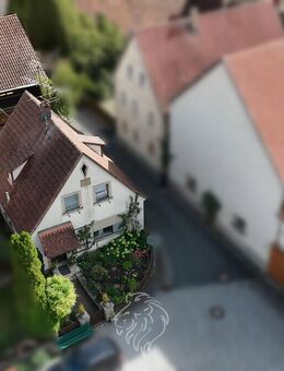 Zwei Häuser im Paket - Immobilien-Ensemble im Herzen von Iphofen-Nenzenheim - Iphofen