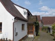 Großzügiges Einfamilienhaus mit Scheune und Nebengebäuden - Bad Windsheim