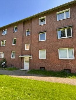 Tageslichtbad mit Badewanne in Fedderwadergroden! - Wilhelmshaven