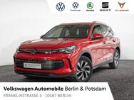 VW Tiguan, 1.5 eTSI Life NEW, Jahr 2024 - Berlin