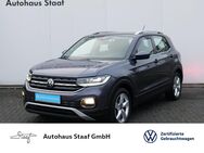 VW T-Cross, 1.0 TSI Style 110PS, Jahr 2021 - Nidderau