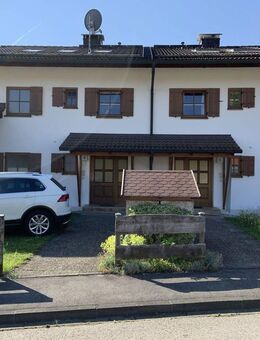 Charmante 2-Zi. DG Wohnung mit Bergblick - Lechbruck (See)