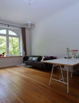 Wunderschön sanierte 4-Zimmer-Altbauwohnung in zentraler Lage am Winterhuder Marktplatz. - Hamburg
