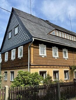 Großes Wohnhaus mit Ausbaureserven und Nebengelass - Seifhennersdorf
