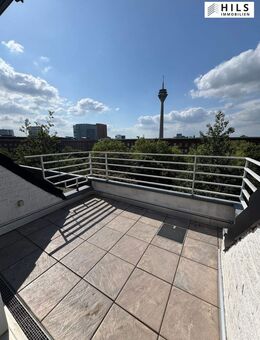 Modernes Wohnen mit außergewöhnlicher Architektur. Split-Level-Wohnung mit 2 Balkonen in Unterbilk. - Düsseldorf