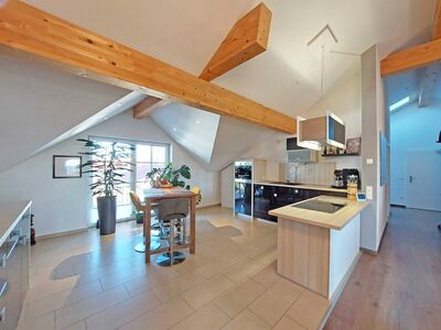 TOP-Design / Dachgeschoss-Wohnung / überdachter Westbalkon / Badestrandnähe