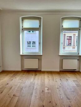 Provisionsfrei & Leerstehend - Mehrfamilienhaus mit großer, erdgeschossiger Gewerbeeinheit - Bamberg