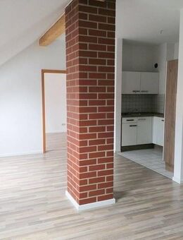 !! Einbauküche, 3-Zimmer-Dachgeschosswohnung mit Balkon !! - Chemnitz