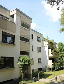 4-Zimmer.-Wohnung mit Loggia in Harlaching - - ideal für Paare & Familien - München
