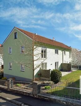 Vierfamilienhaus mit genehmigter Ausbauoption für DG - voll vermietet! - Kist