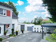 Neu- & hochwertige Doppelhaushälfte mit gepflegten Garten, Solarthermie, Garage & Carport! - Bayreuth