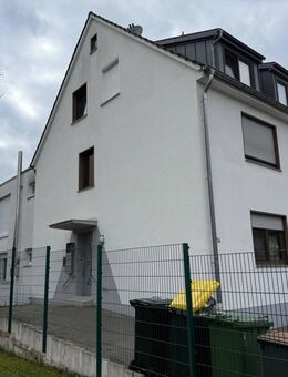 Attraktives und modernisiertes MFH mit 3 WE mit ca. 244m² Wfl. in Troisdorf Oberlar zu verkaufen! - Troisdorf
