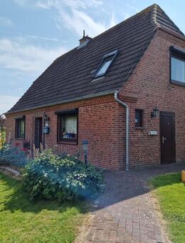 Schönes Haus mit Dachgeschossstudio und großem Garten in Nordseenähe - Nordstrand