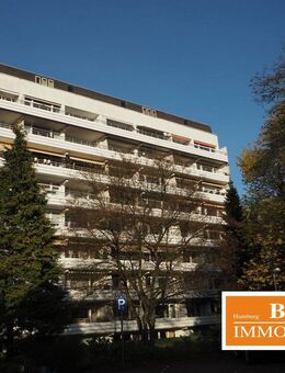 Sehr gepflegte 3 Zimmer-Wohnung mit riesigem, sonnigen Balkon und Tiefgaragenstellplatz - Quickborn (Landkreis Pinneberg)