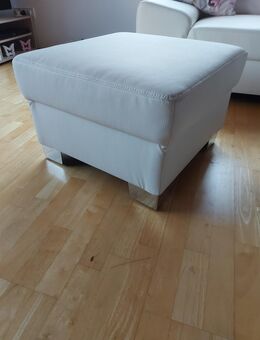 Ecksofa, passende Hocker, Beistelltisch - Wiernsheim