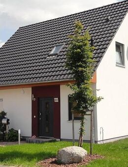 Günstig bauen auf preiswertem Grundstück in bester Ortslage!!! - Roßwein