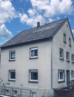 Zentrumsnahes Zweifamilienhaus: Perfekte Anbindung und Lebensqualität für mehrere Generationen! - Vlotho