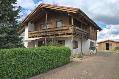 Reiterhof mit Reithalle und 8 Ha Grundstück