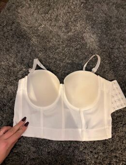 Weißes korsett - Wuppertal Zentrum