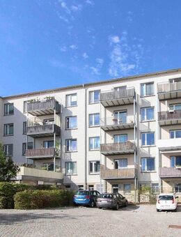 4-Zimmer-Eigentumswohnung inklusive Stellplatz und Balkon mit Blick auf die Elbe - Dresden