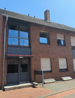 Mehrfamilienhaus im Zentrum von Uelsen, Top Rendite!! - Uelsen