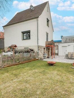 Zentral in Ittenbach: Renoviertes Wohnparadies mit Garten & Garage - Königswinter