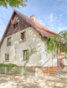 DHH mit schönem Garten in ruhiger zentraler Lage in Bruchsal. Unterkellert & ausbaufähig! - Bruchsal