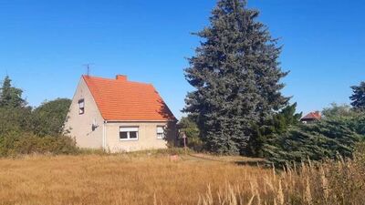 Haus mit Nebengelass und großem Garten