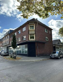 Gepflegtes, voll vermietetes Mehrfamilienhaus inkl. 2 Gewerbeeinheiten in Moers - Moers