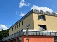 NEU - provisionsfrei: Solnhofen, Bahnhofstrasse - großzügige 3,5-Zimmer-Wohnung + Balkon + Garage + Keller - WG-geeignet - Solnhofen