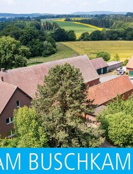 Traditionelle Hofstelle mit 2 Wohnungen und Nebengebäuden - Werther (Westfalen)