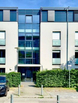 HOCHWERTIG AUSGESTATTETE 3-ZIMMER-WOHNUNG MIT LOGGIA, EBK, STELLPLATZ & ENERGIEEFFIZIENZKLASSE A - Berlin