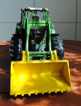 Ferngesteuerter Fendt 939 Traktor mit umfangreichem Zubehör - Leverkusen