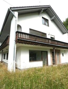 Am Waldrand gelegenes Zweifamilienhaus - Aichach