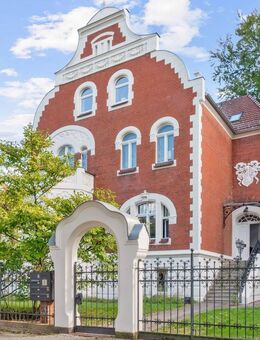 Stilvolle Altbau-Maisonette mit einzigartigen Originalelementen - Berlin