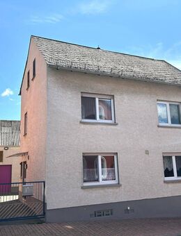 Sofort bezugsfähiges Einfamilienhaus mit Scheune und großzügigem Garten in Allendorf - Allendorf (Rheinland-Pfalz)