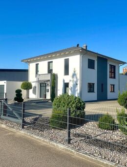 Hochwertiges Wohn- und Geschäftsgebäude in Rheinfelden mit Sonnenterrasse, 2 Doppelgaragen, Wärmepumpe u.v.m. - Rheinfelden (Baden)