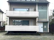 Gemütliche 3 Zimmer Dachgeschosswohnung mit Garage am Viktoriapark in Rheinhausen-Friemersheim - Duisburg