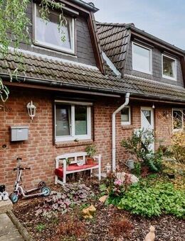 Stilvoll saniertes Reihenhaus mit Garage und ausgebautem Spitzboden! - Stelle