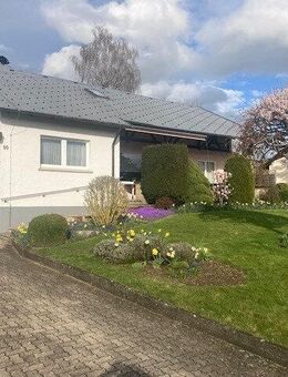 PREISSENKUNG MINUS 69.000 € & kein Makler mehr - Einfamilienhaus mit großem Grundstück - Bräunlingen