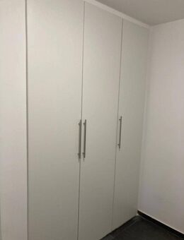 Vollmöbliertes WG-geeignete 2-Zi-Wohg in zentraler Lage Frankfurt - mit Balkon & Top-ÖPNV-Anbindung - Frankfurt (Main)