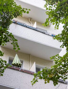 Schön geschnittene 2-Zi.-Wohnung mit Balkon in zentraler Lage unweit des Weigandufers! - vermietet - Berlin